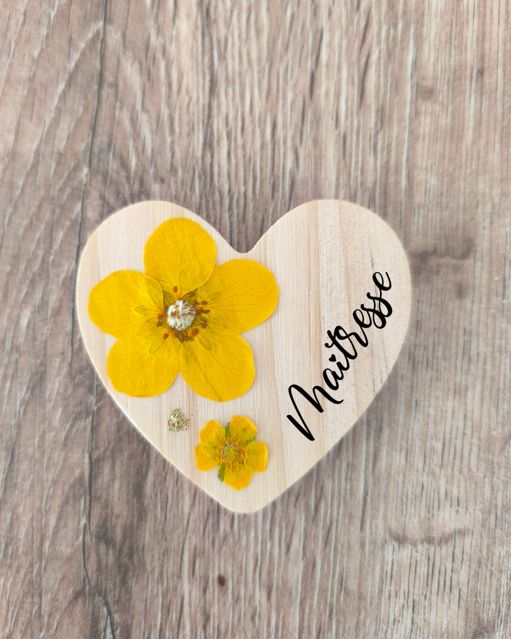 Magnets en bois coeur - Yellow