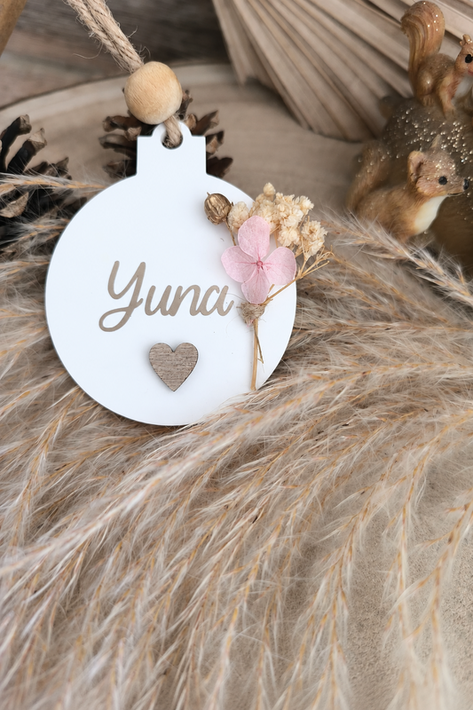 Boule de Noël personnalisée en fleurs séchées – Décoration de sapin