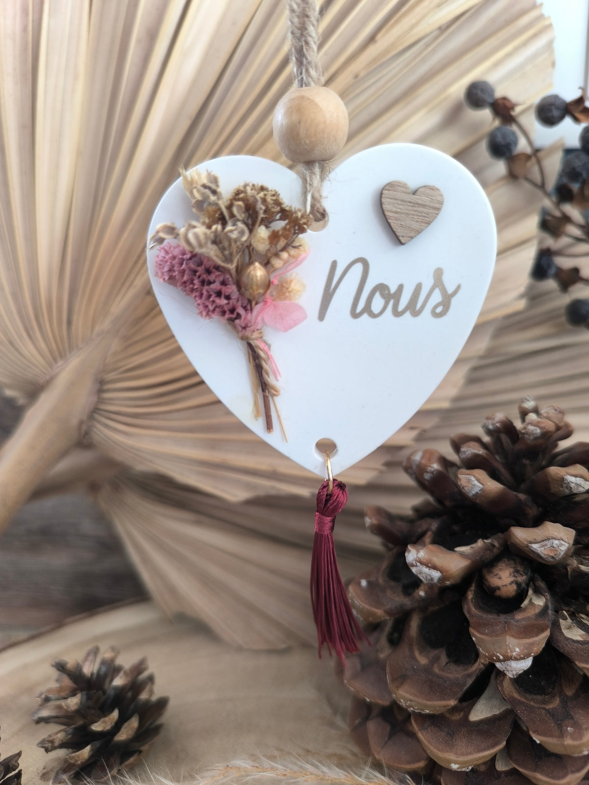 Cœur suspendu personnalisé en fleurs séchées