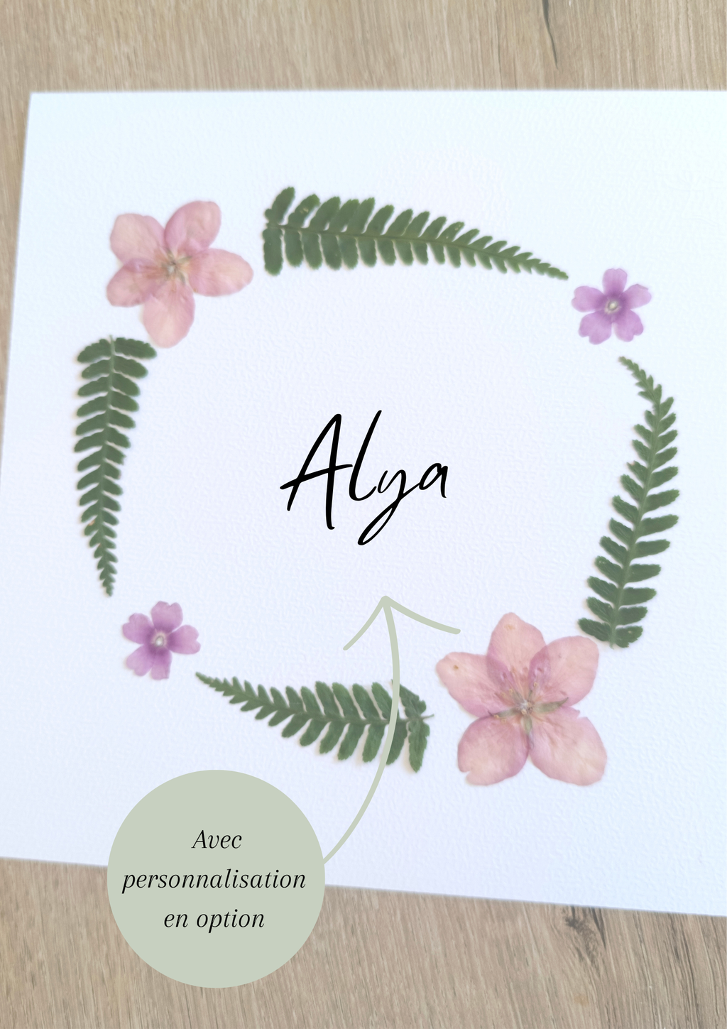 Cadre floral personnalisable avec fleurs séchées et feuilles de fougère, idée cadeau artisanal