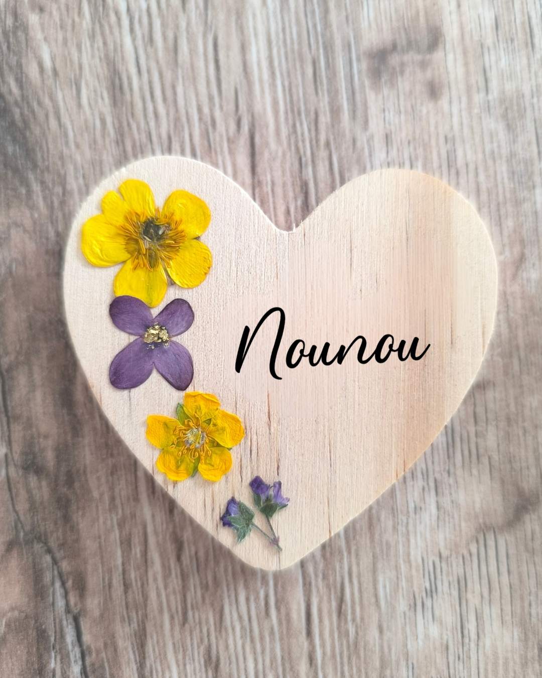 Magnet coeur bois fleurs séchées printemps