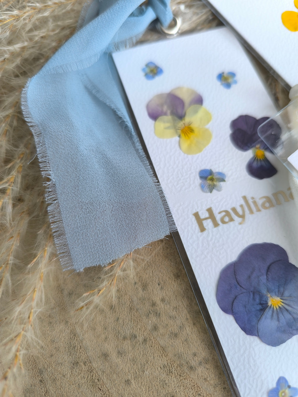 Marque page fleurs séchées personnalisé