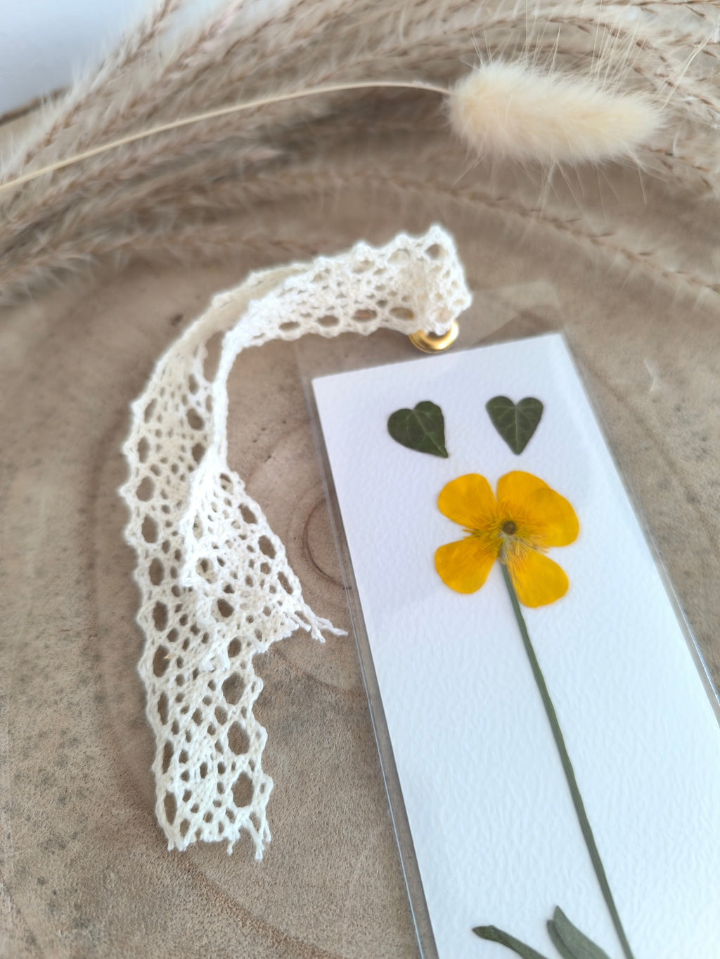 marque page bouton d'or fleurs