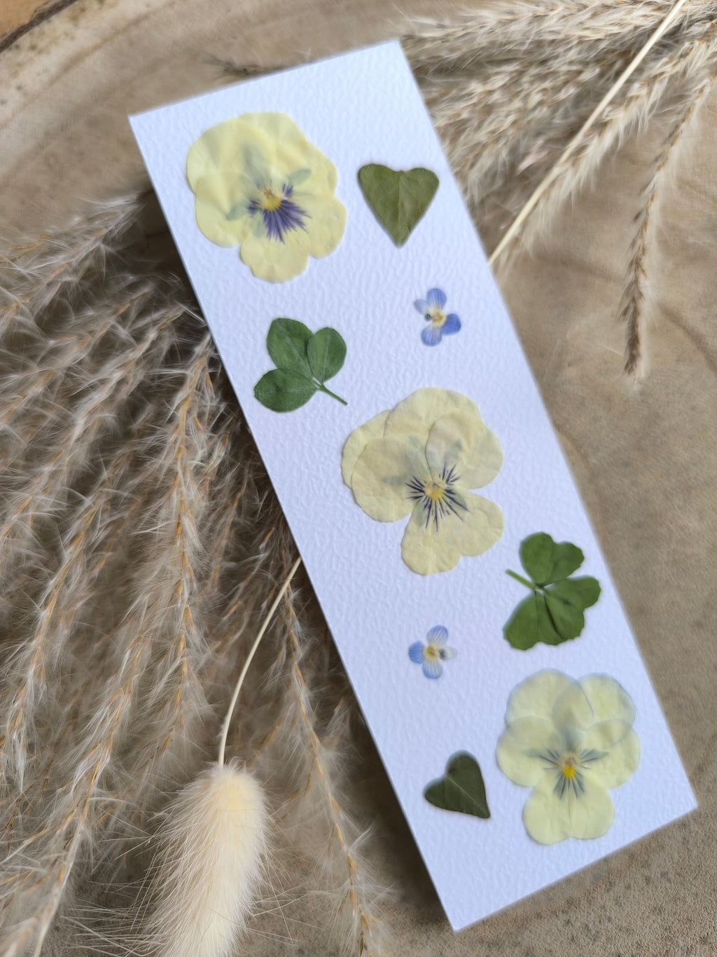 Les Pensées jaunes